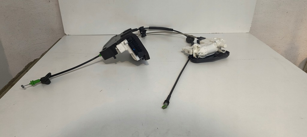 фото №1, Замок двері лівий перед tesla model x