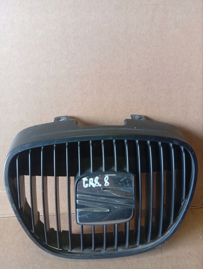 фото №1, Решётка радиатора решётка радиатора seat ibiza iii cordoba ii 6l0853651