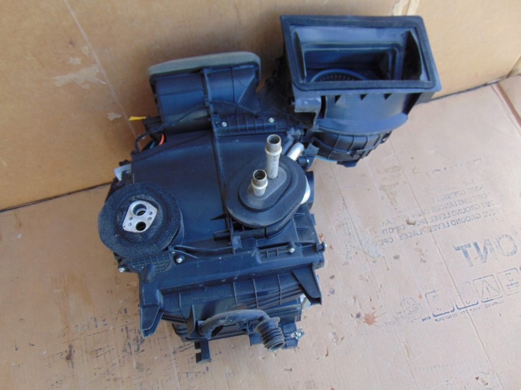 Купить Отопитель кондиционера mercedes citan w415 272700570r европа