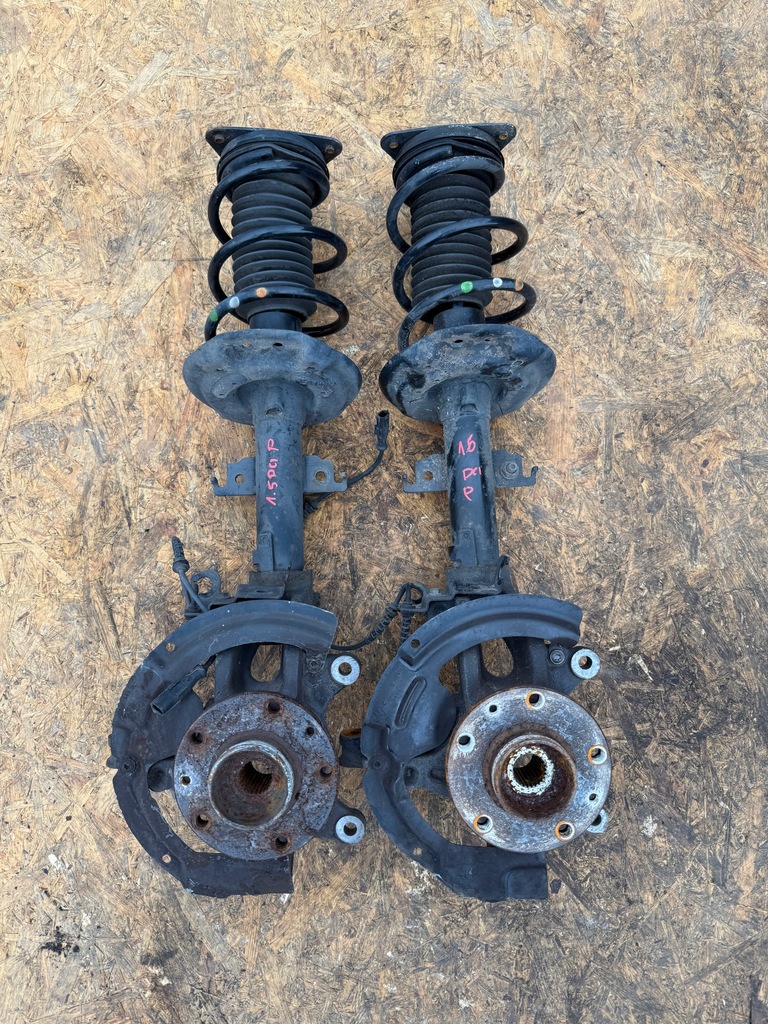 фото №1, Поворотный кулак амортизатор правая renault megane iv 1.5 dci