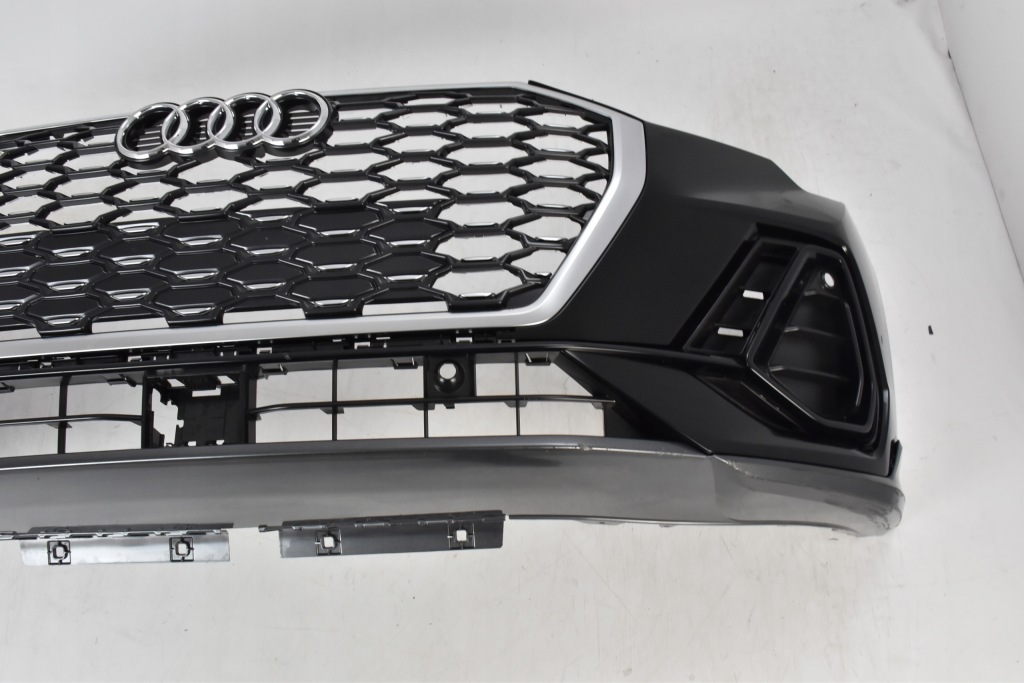 Audi q3 2018- 83a 83f s-line бампер передній Зі Шроту