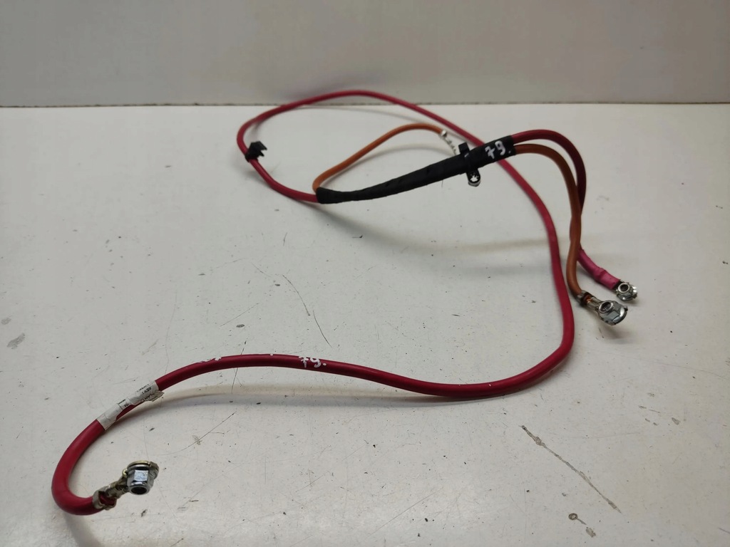 фото №1, Mercedes-benz ml w164 2010 клемма плюсовая