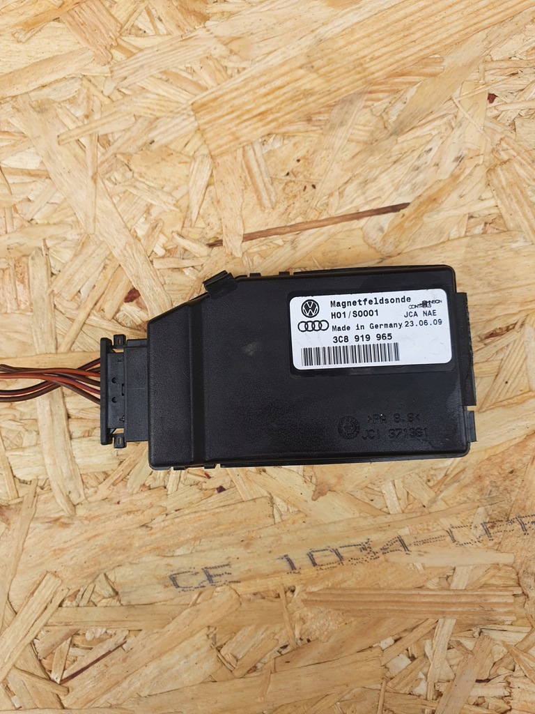 фото №1, Блок управления крышки 3c8919965 vw passat cc