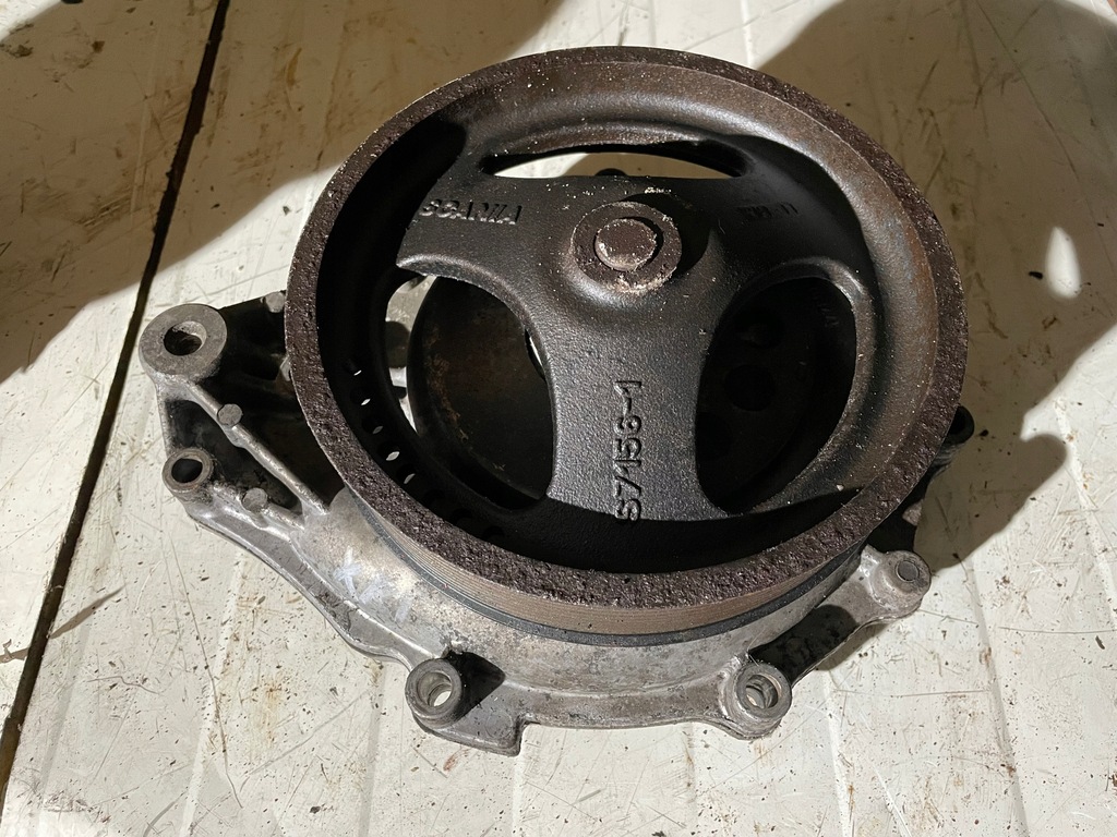 фото №1, Насос wody scania r xpi 1778920