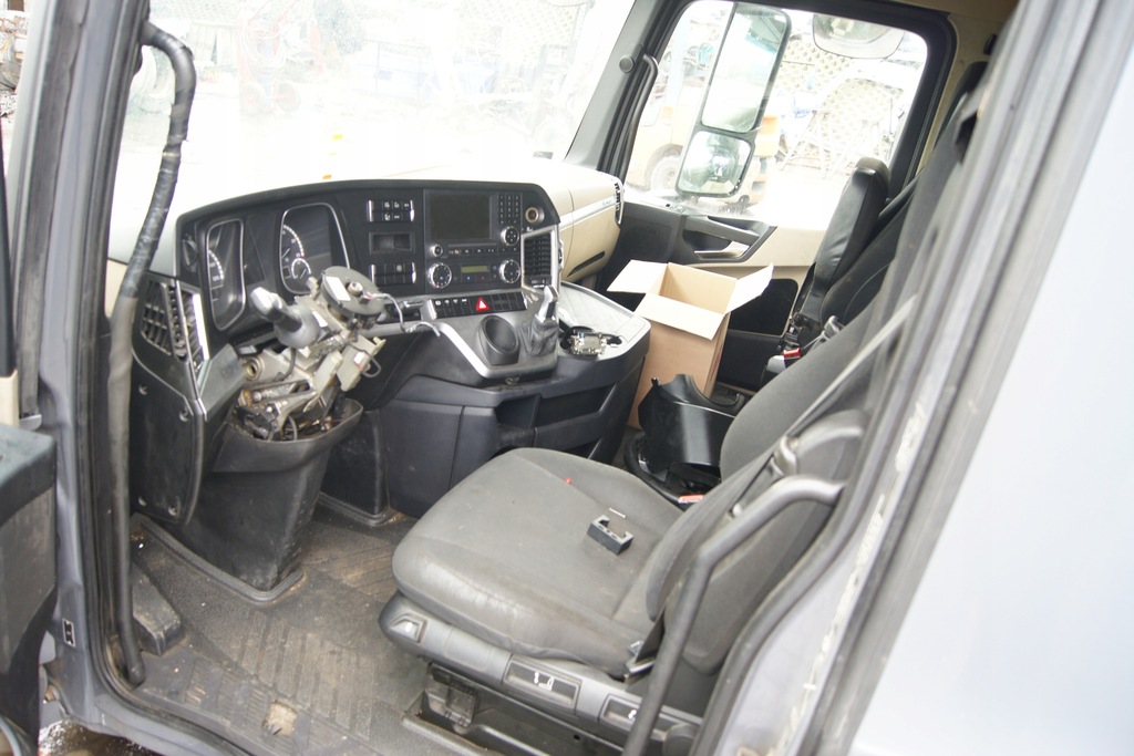 фото №4, Кабина комплектная mercedes actros mp4