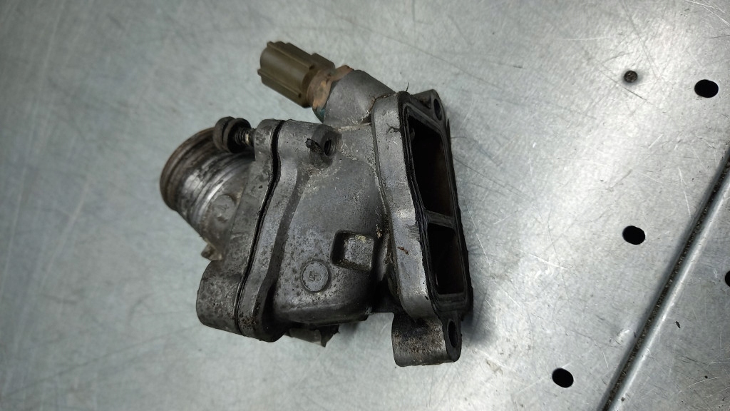 фото №6, Корпус термостата volvo v70 ii lift 05r 2.4b 30650022