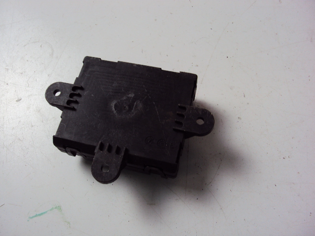 фото №2, Модуль дверь левый задняя range rover evoque ii 18-