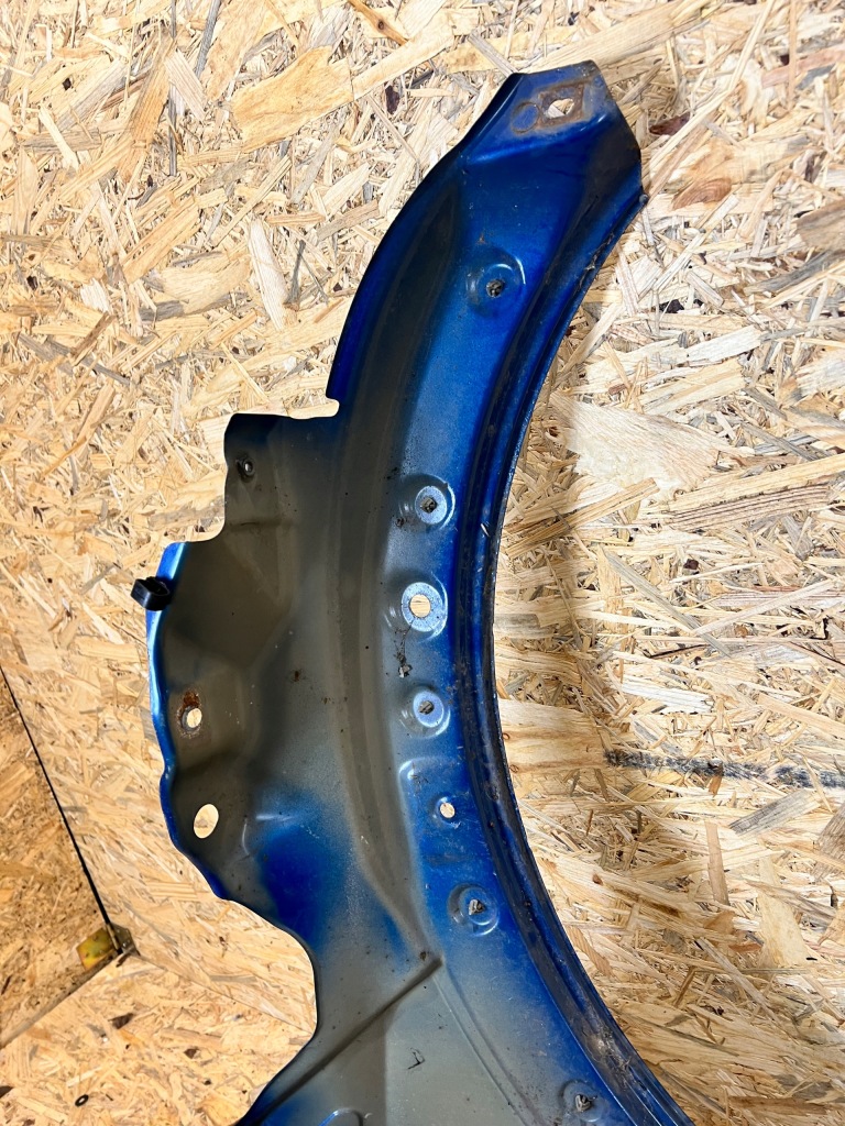 Крыло  левое  mini cooper r56 r55 дизель код лакокрасочного покрытия: a63 /5 с Разборки