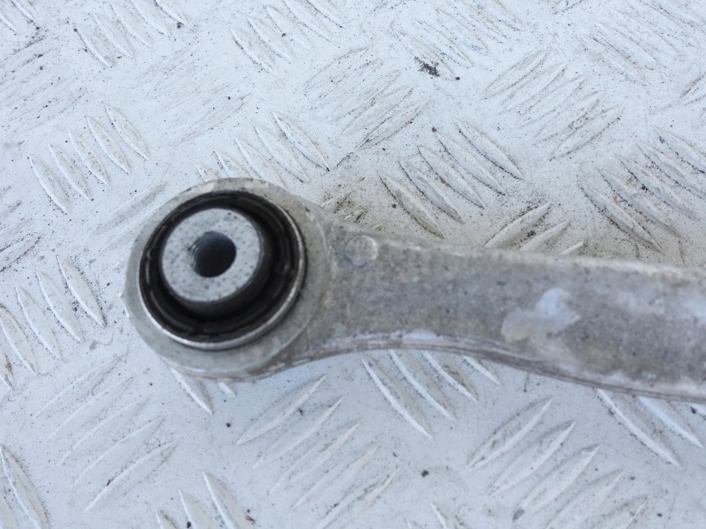 фото №2, Tesla 1027421-00-e рычаг верхний задний p