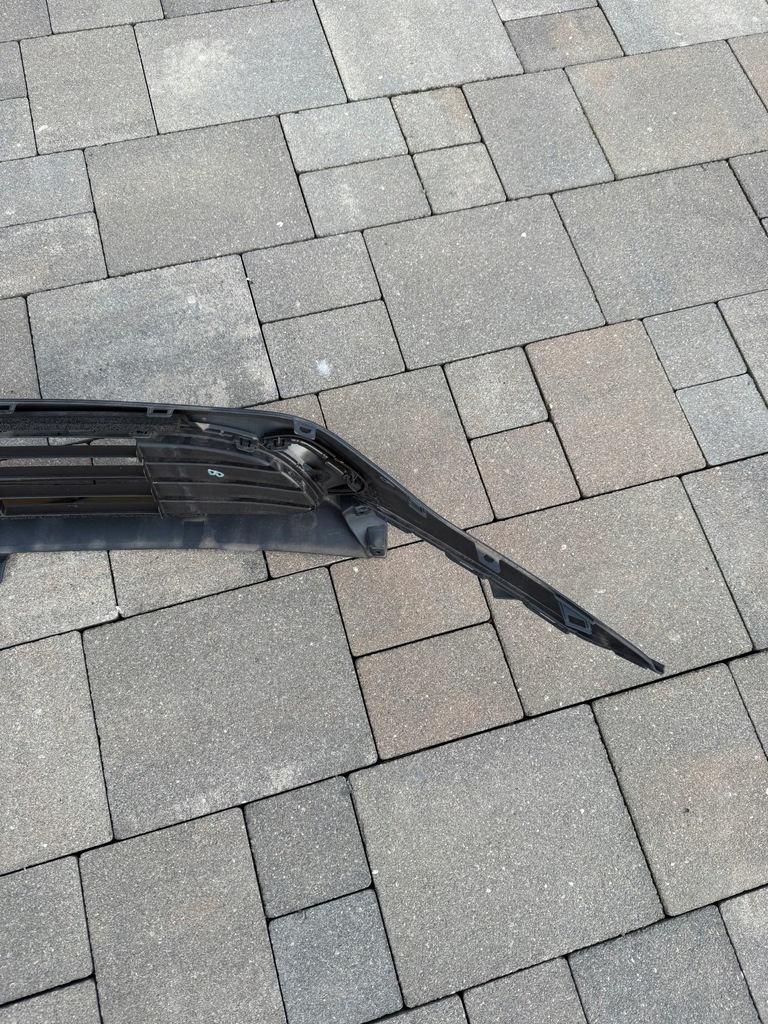 фото №12, Toyota bz4x бампер перед