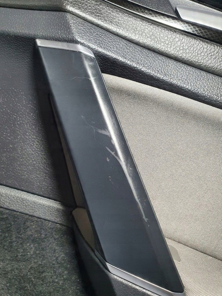 Volkswagen golf vii 2015 комплект обшивка дверей 5g4867011bn quarzit сірі Недорого