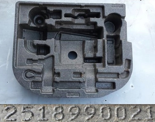 фото №1, Вкладиш багажника mercedes r 251 w251 2518890021