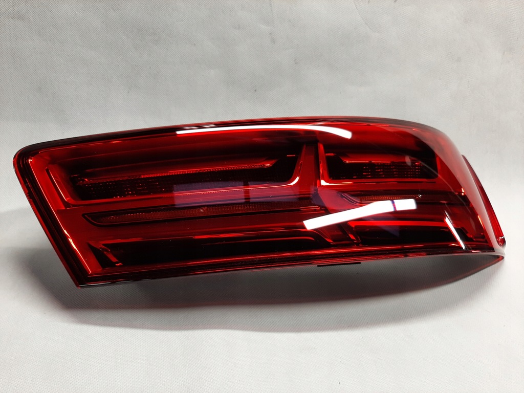 фото №6, Audi q7 sq7 лампи задня matrix 4m0945093e 4m0945094e