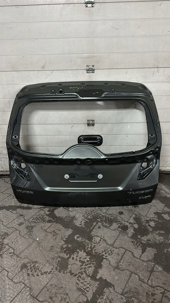 фото №1, Hyundai tucson 2021- крышка багажника задняя задняя