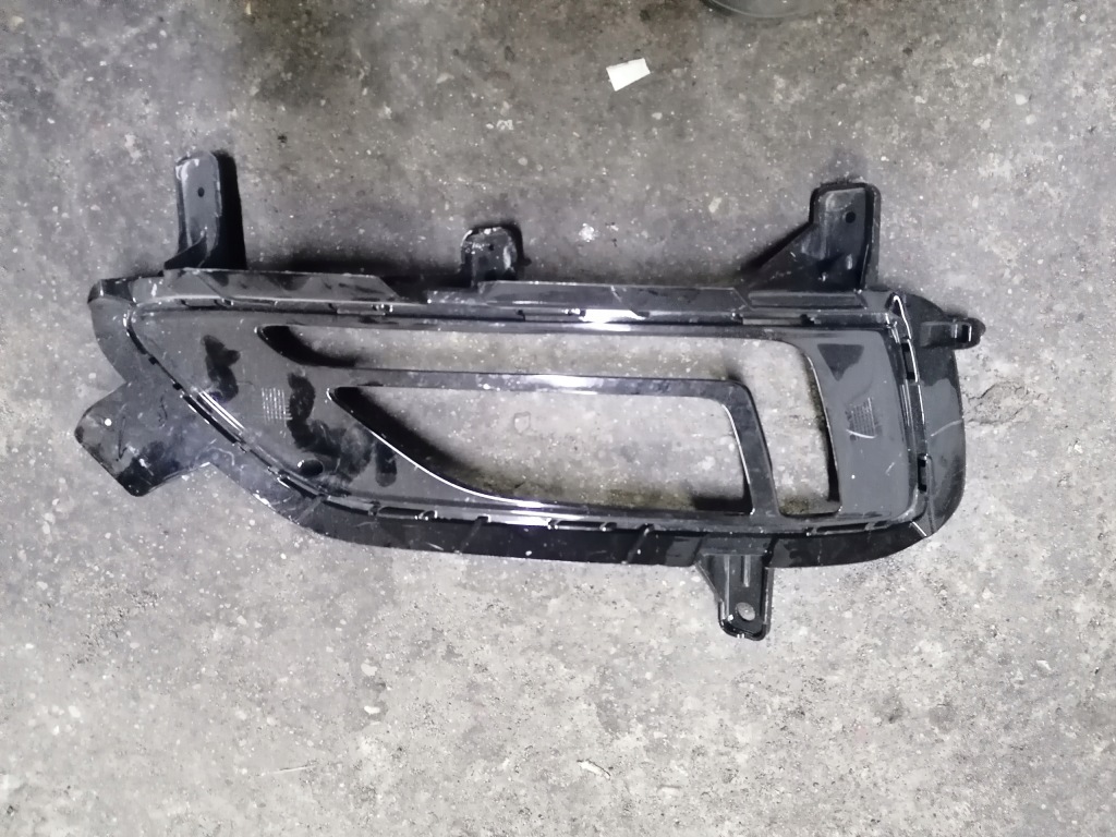 фото №1, Решётка бампера правая hyundai tucson ii lift 18r