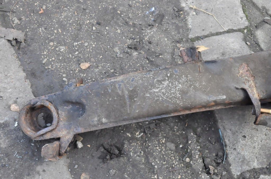 Купить Mercedes w123 230e sedan 2.3 8v 136km балка подрамник подвеска задний