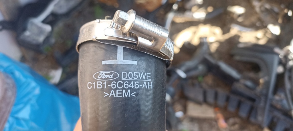 Шланг труба интеркулер ford fiesta mk7 c1b16c646 Оригинал