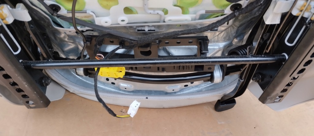 Сидіння лівий перед водія mercedes v-klasa w447 шкіра кремовий eu Ціна