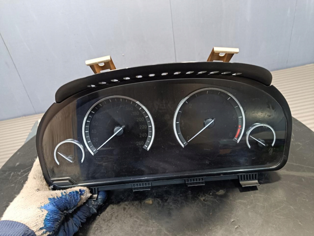 Купить Bmw f11 2.0d панель 9280465