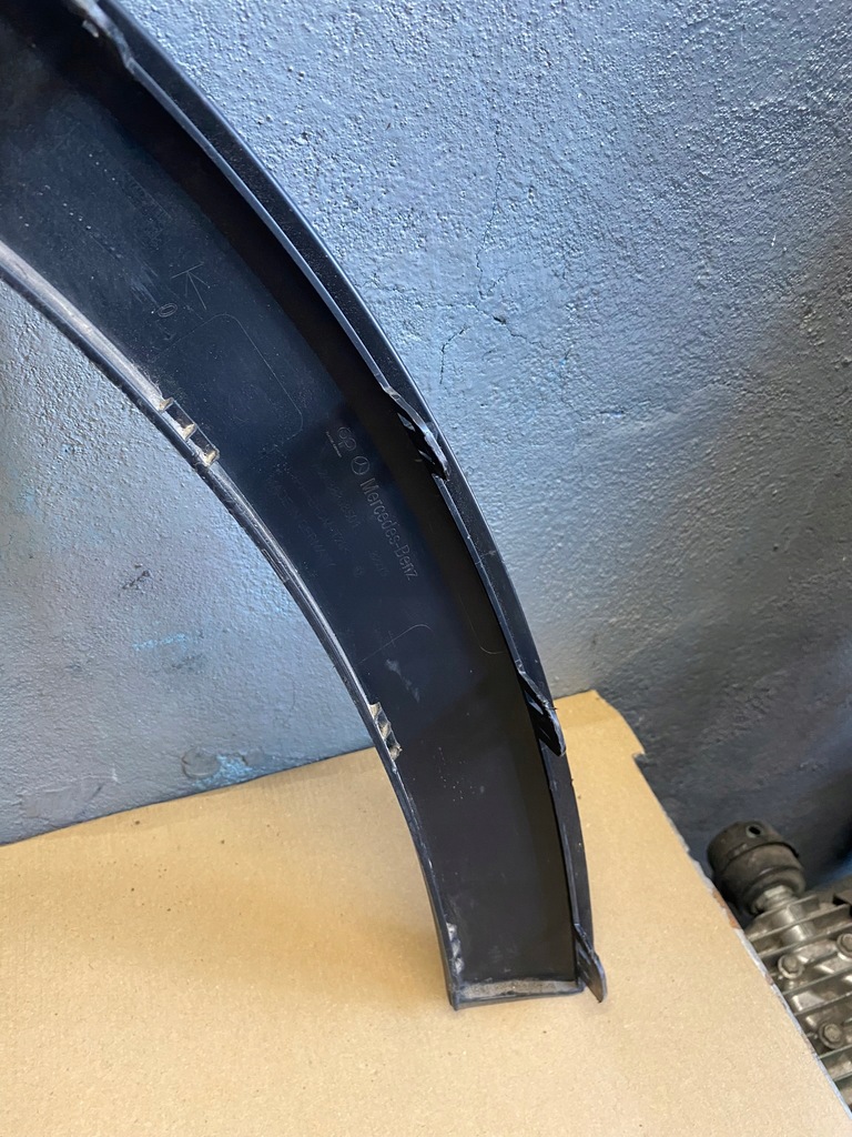 фото №8, Mercedes-benz eqb w243 молдинг крыло перед левый