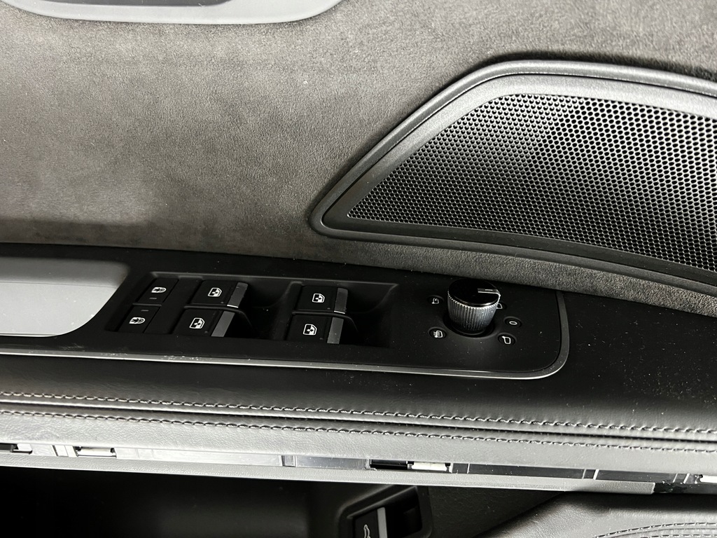 фото №9, Обивка обшивки обшивка дверь audi a8 s8 d5 4n long alcantara + кожа