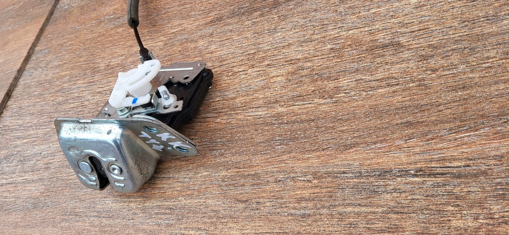 фото №6, Jeep cherokee kk 7-12r замок задній кришки