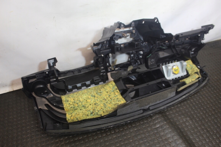 фото №3, Панель приладів приладова mazda 6 ii