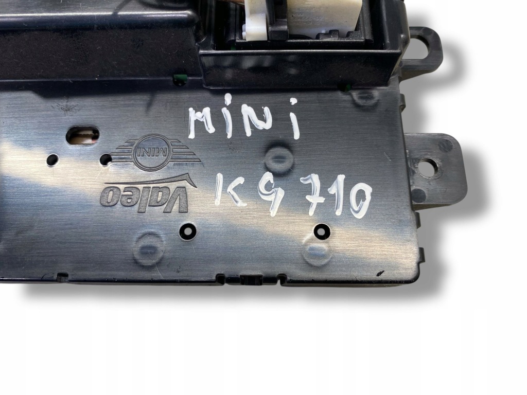 фото №3, Mini cooper countryman r60 2011 панель кондиционера