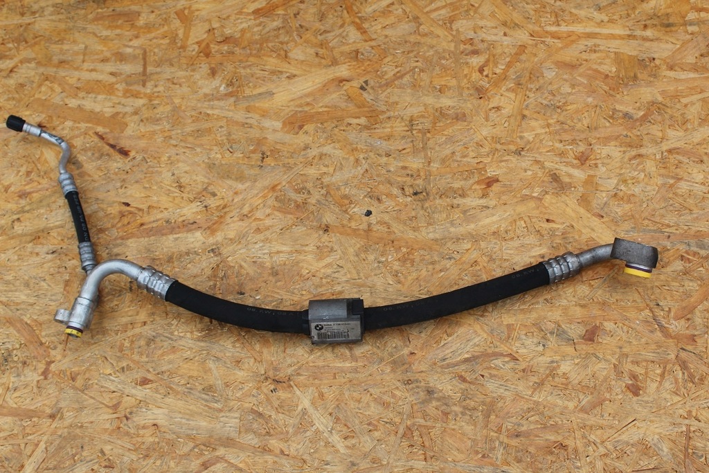фото №1, Шланг кондиціонера bmw 3 e90 e91 e92 e93 оригінальний n54 335i 9138010