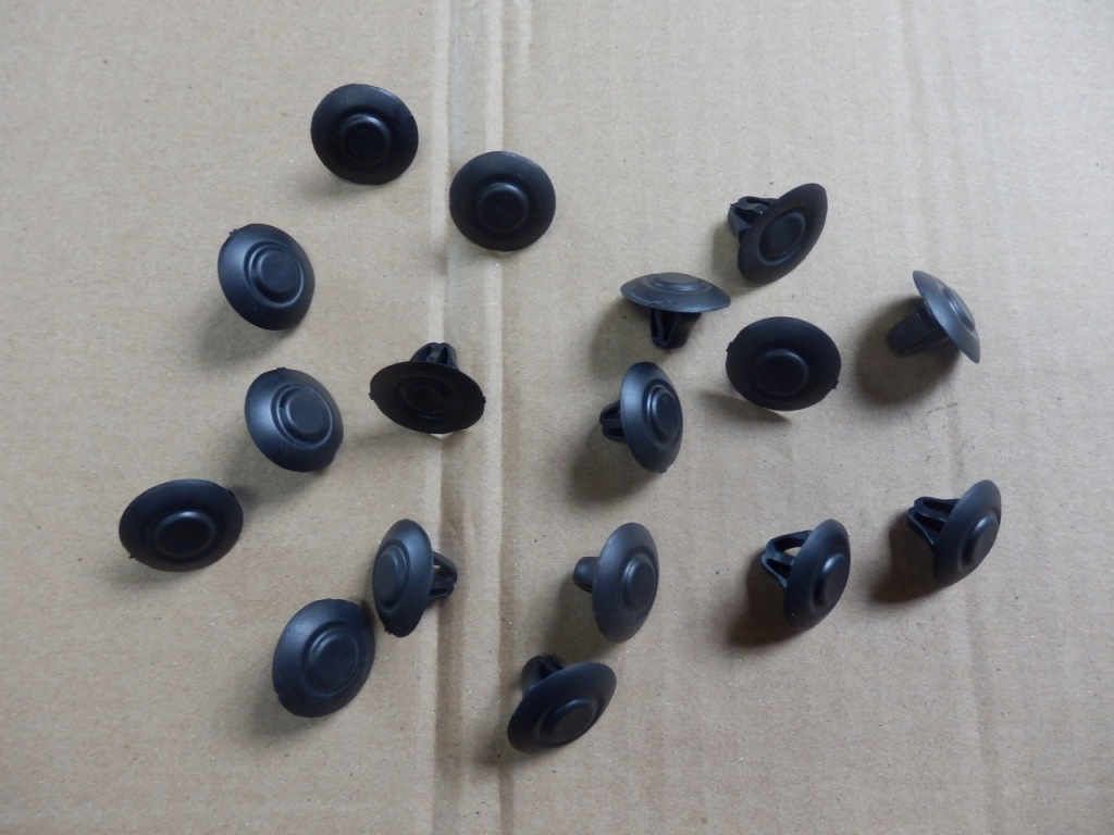 фото №1, Mercedes glk x204 клипса клипса podbitki капот