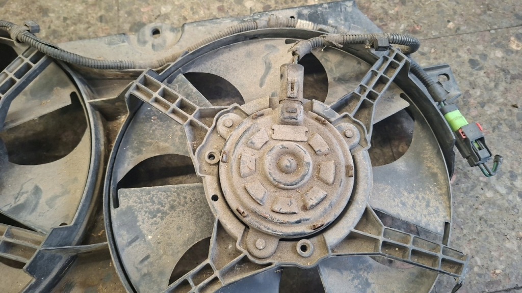 04682624 вентилятор радиатора chrysler voyager gs 3 3.8 Цена