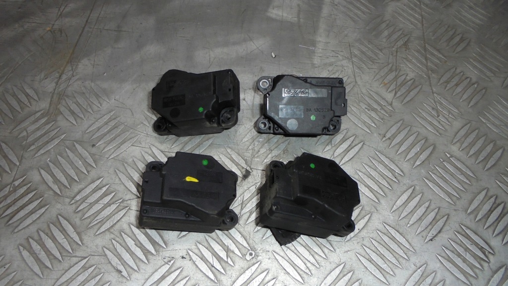 фото №1, Моторчик кришка kpl. volvo v40 ii d2 1.6d 2014