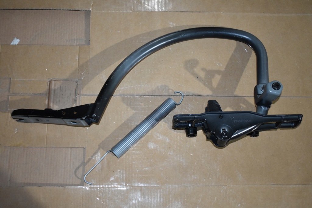 фото №1, Idealny петля крышки багажника левый mercedes w214 1