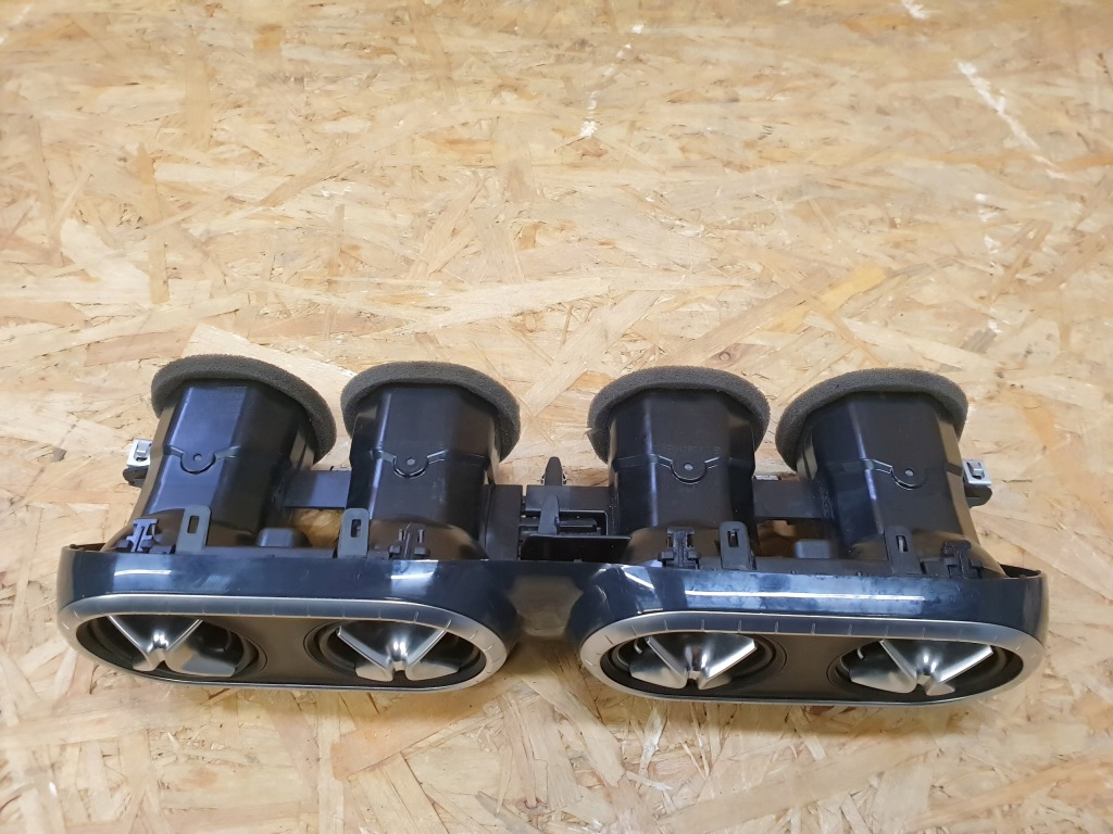 фото №5, Mercedes x-klasa w470 решётка обдув средняя