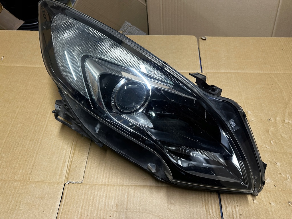 фото №1, Лампа фара opel zafira c 13399859
