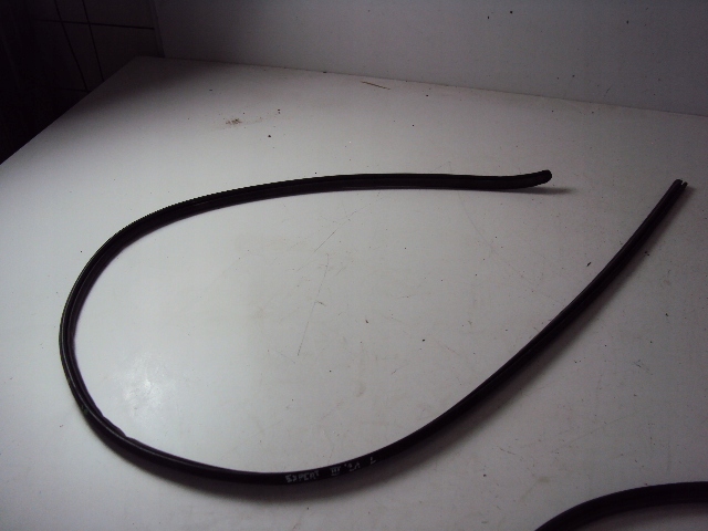 фото №1, Прокладка резиновый элемент левый bok peugeot expert iii 16-