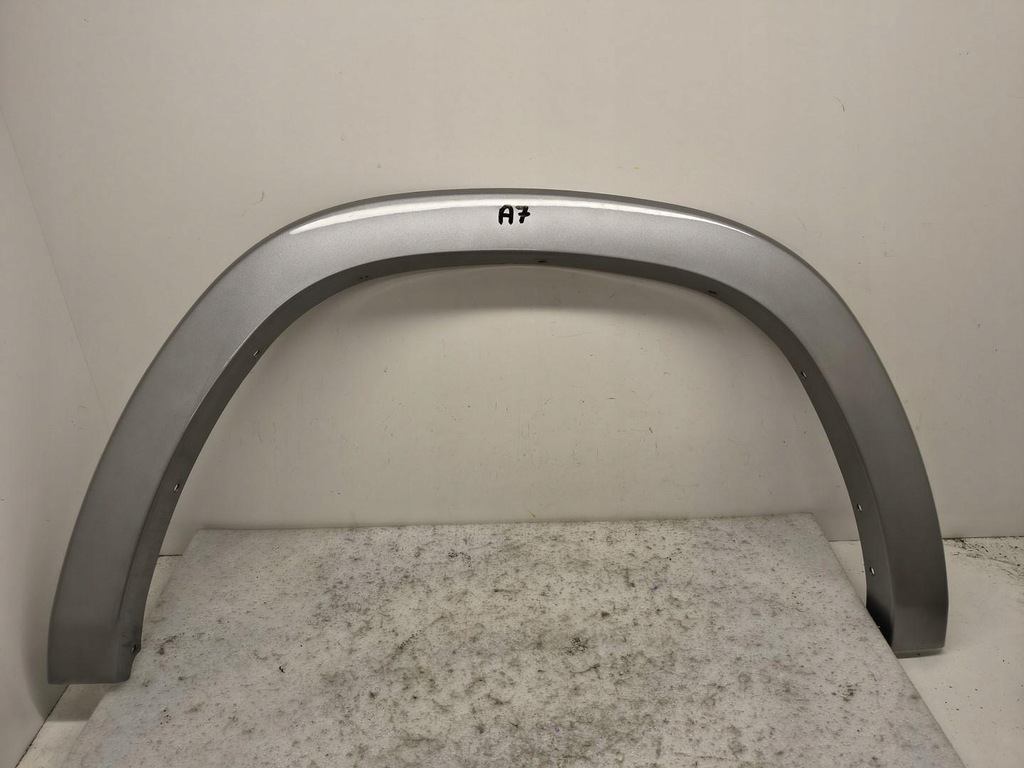 фото №1, Молдинг крыла левый задняя dodge ram 1500 5yl29jscae