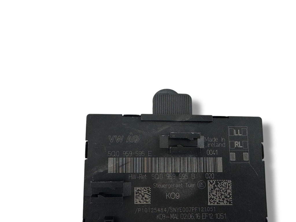 фото №7, Audi a3 s3 8v 2016 задняя сторона правая блок управления / модуль дверь