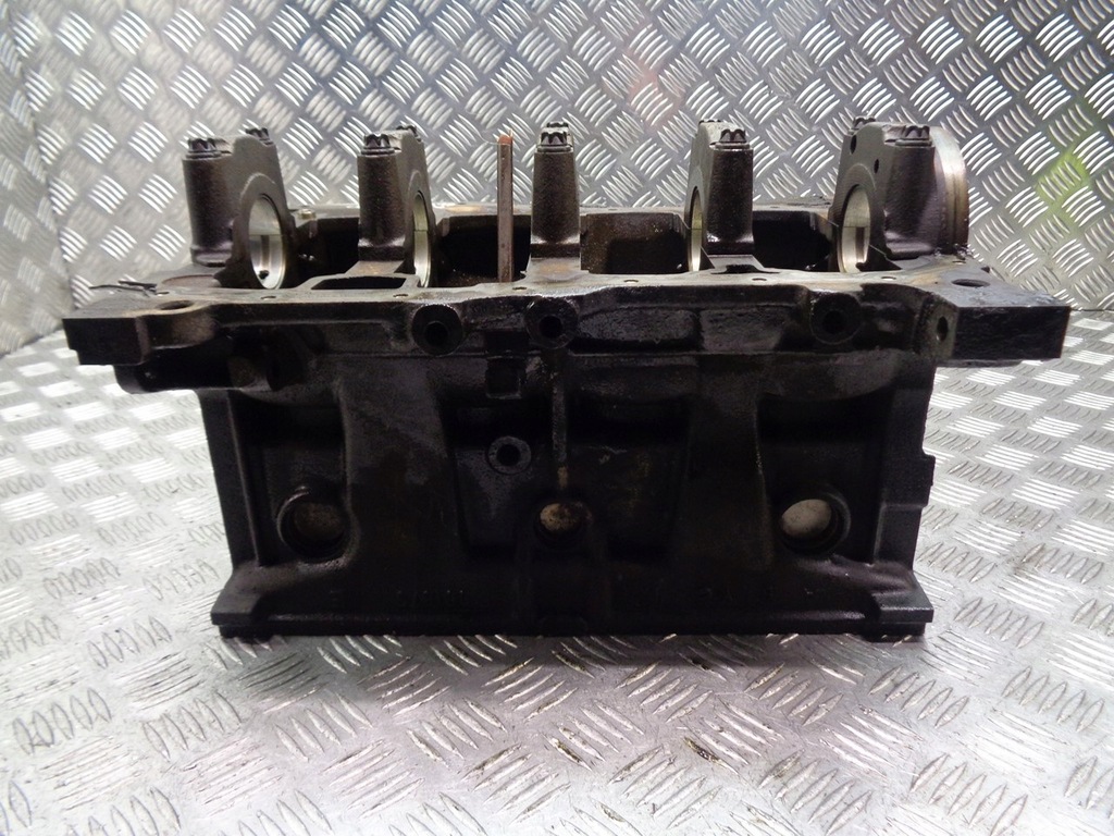 фото №1, Блок двигуна renault clio ii 1.4 16v 061875