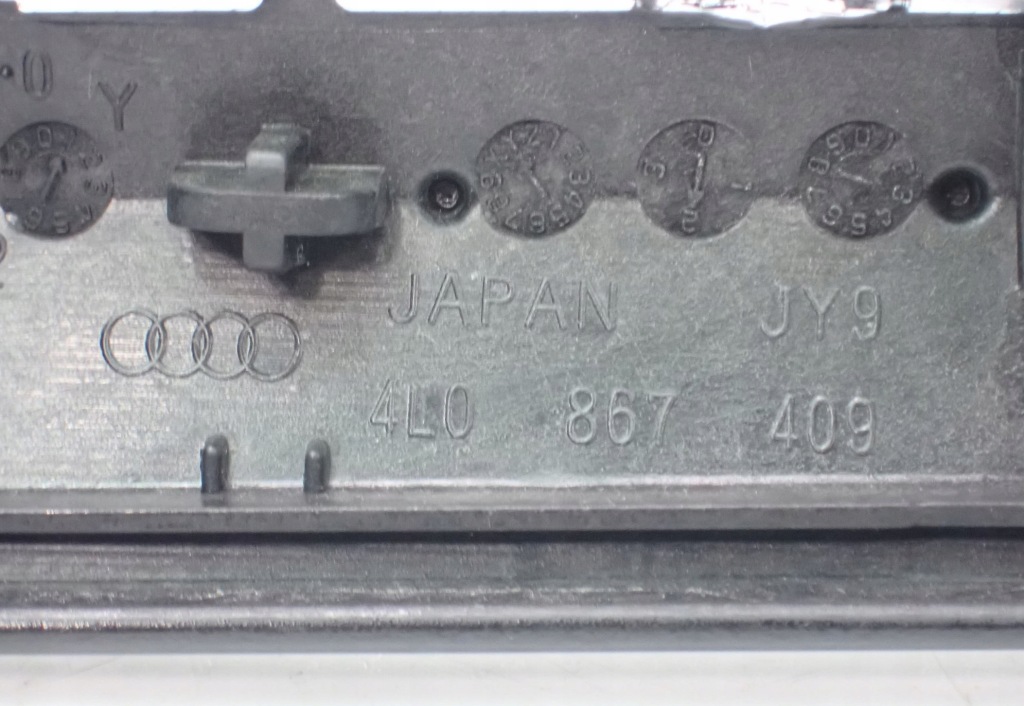 фото №11, Молдинг декоративная дверь левая перед q7 4l 4l0867409g