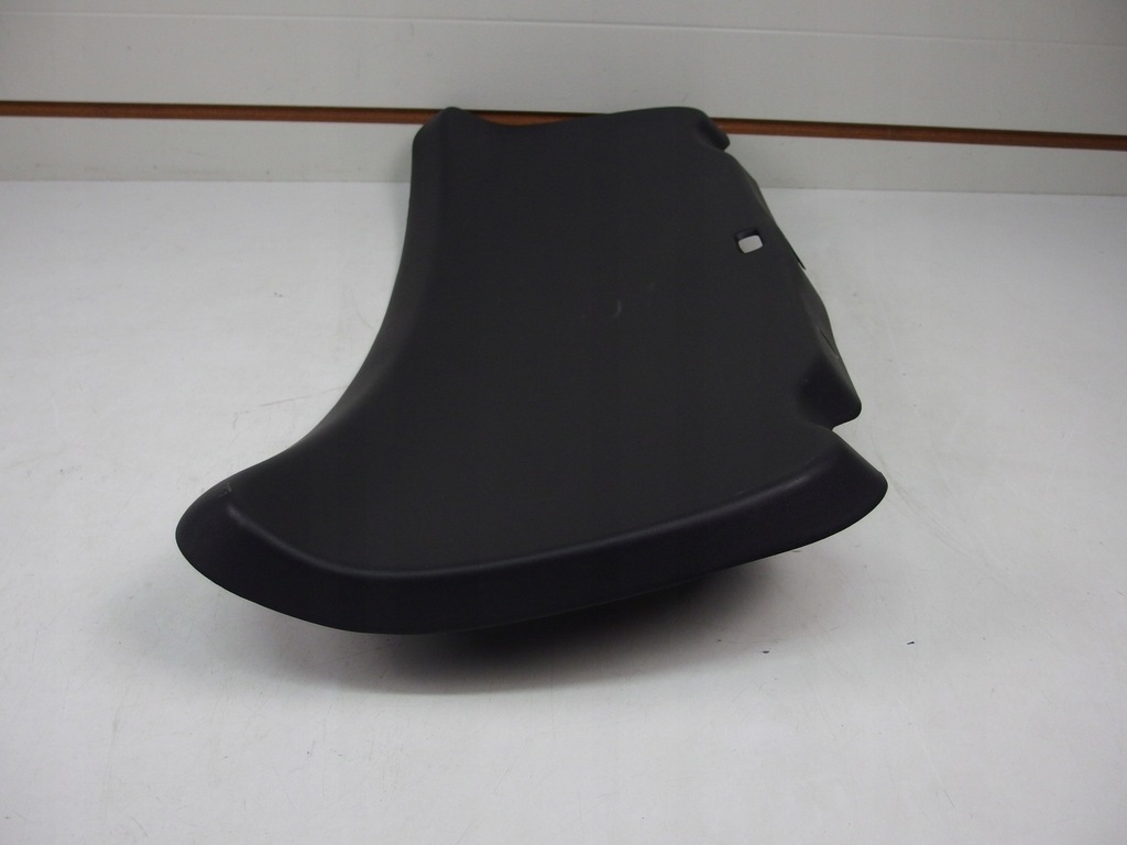 фото №13, Панель крышки багажника заднего tesla 3