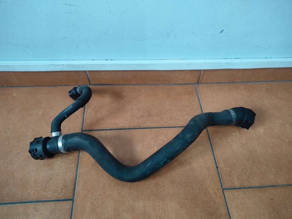 Купити Bmw g30 g31 шланг патрубок труба води 17129895915