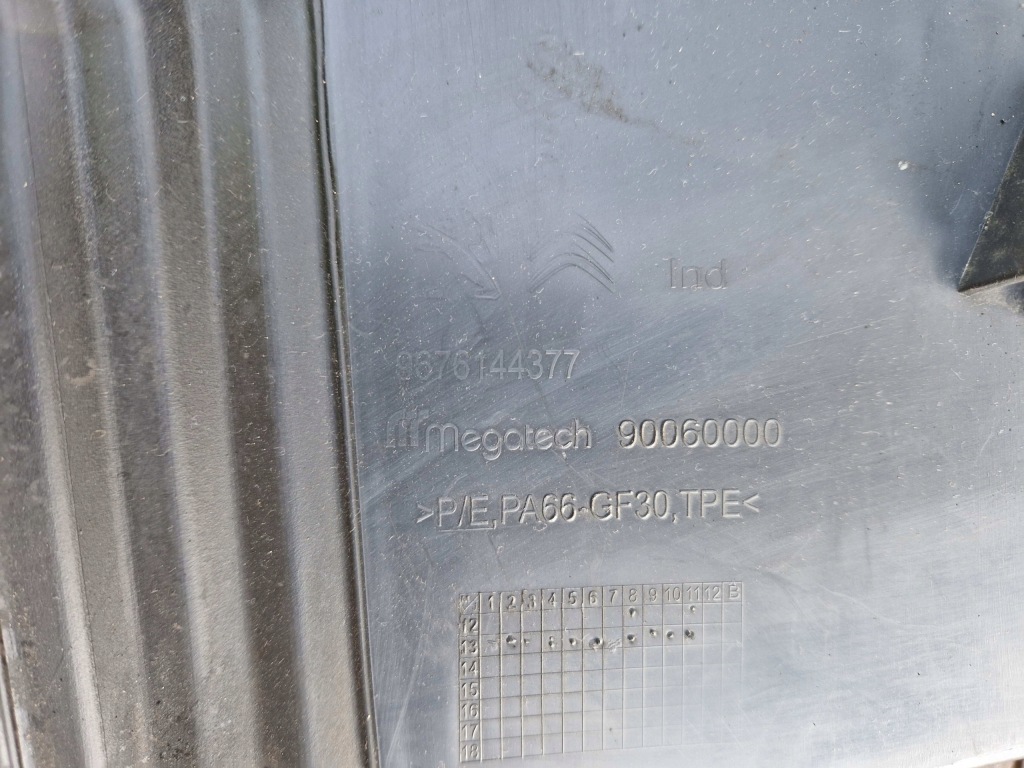 фото №10, C4 picasso ii peugeot 3008 i другое воздухозаборник воздуховод воздуха 9676144377