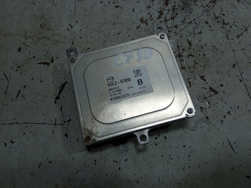 фото №1, Mazda cx-30 модуль лампы преобразователь led dgl2-67890