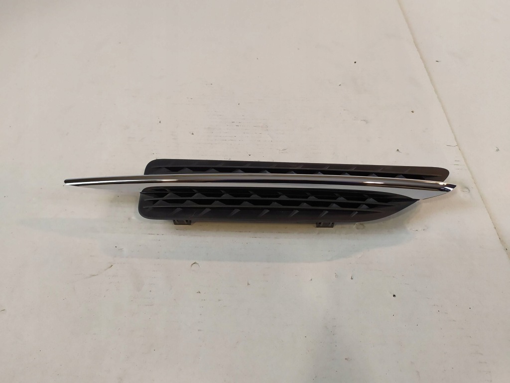 Решётка бампера правая mercedes-benz slk r172 a1726900479 в Украине