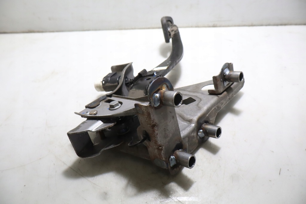 фото №3, Педаль тормоза renault clio iv lift 1.5dci