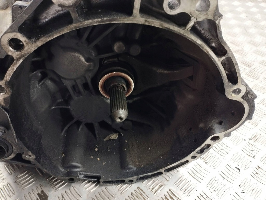 фото №6, Механічна коробка передач 6 передач toyota avensis t270