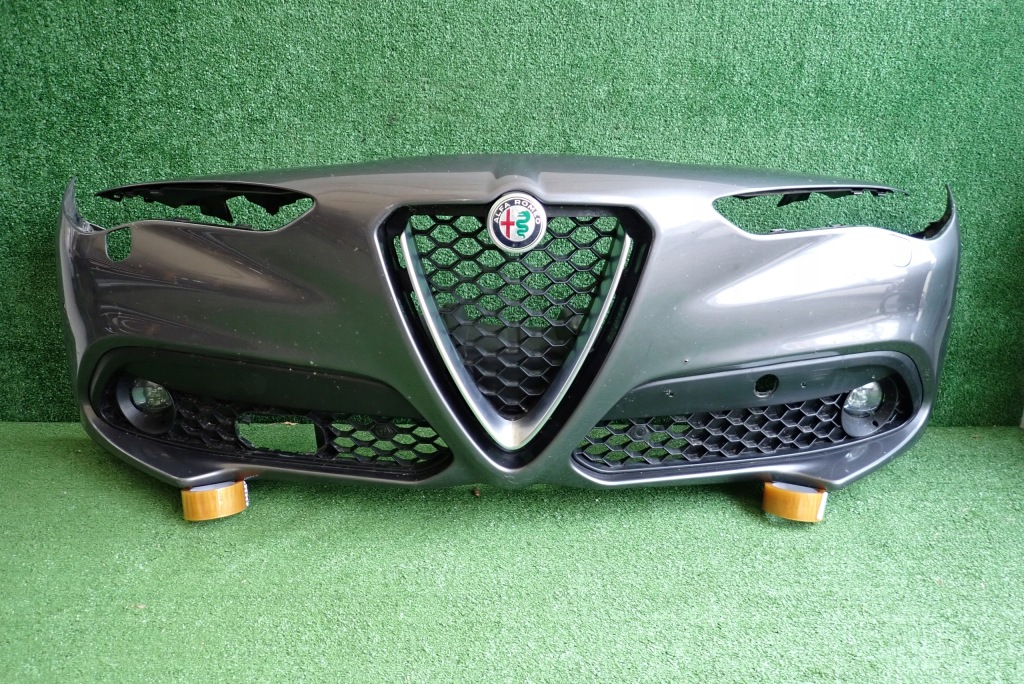 фото №1, Бампер передний перед alfa romeo stelvio 2018 4x pdc