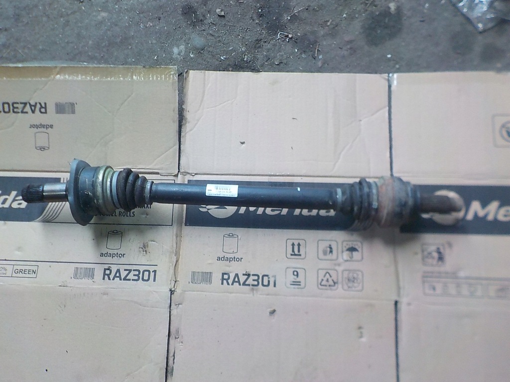 фото №1, Bmw оригинальный номер 7598035 приводной вал