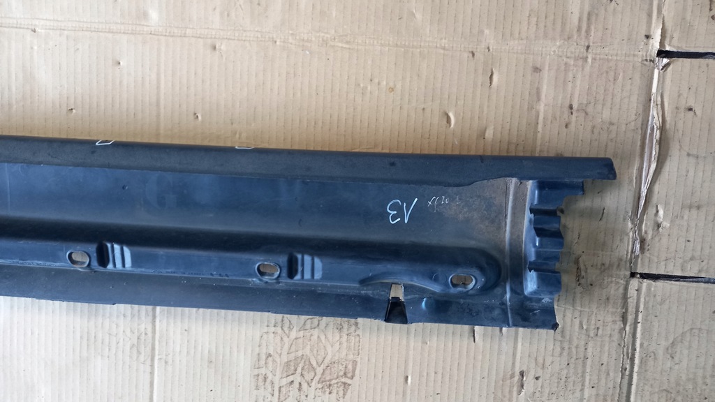 фото №9, Молдинг порог левая 8620136 volvo xc70 00-04r